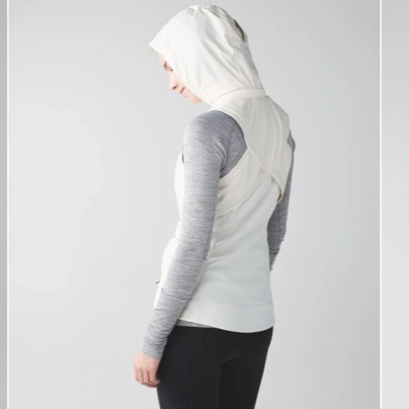 Lululemon Kanto Catch Me Vest Angel Wing Ghost Dot Angel Wing 21358 - Picture 6 of 16